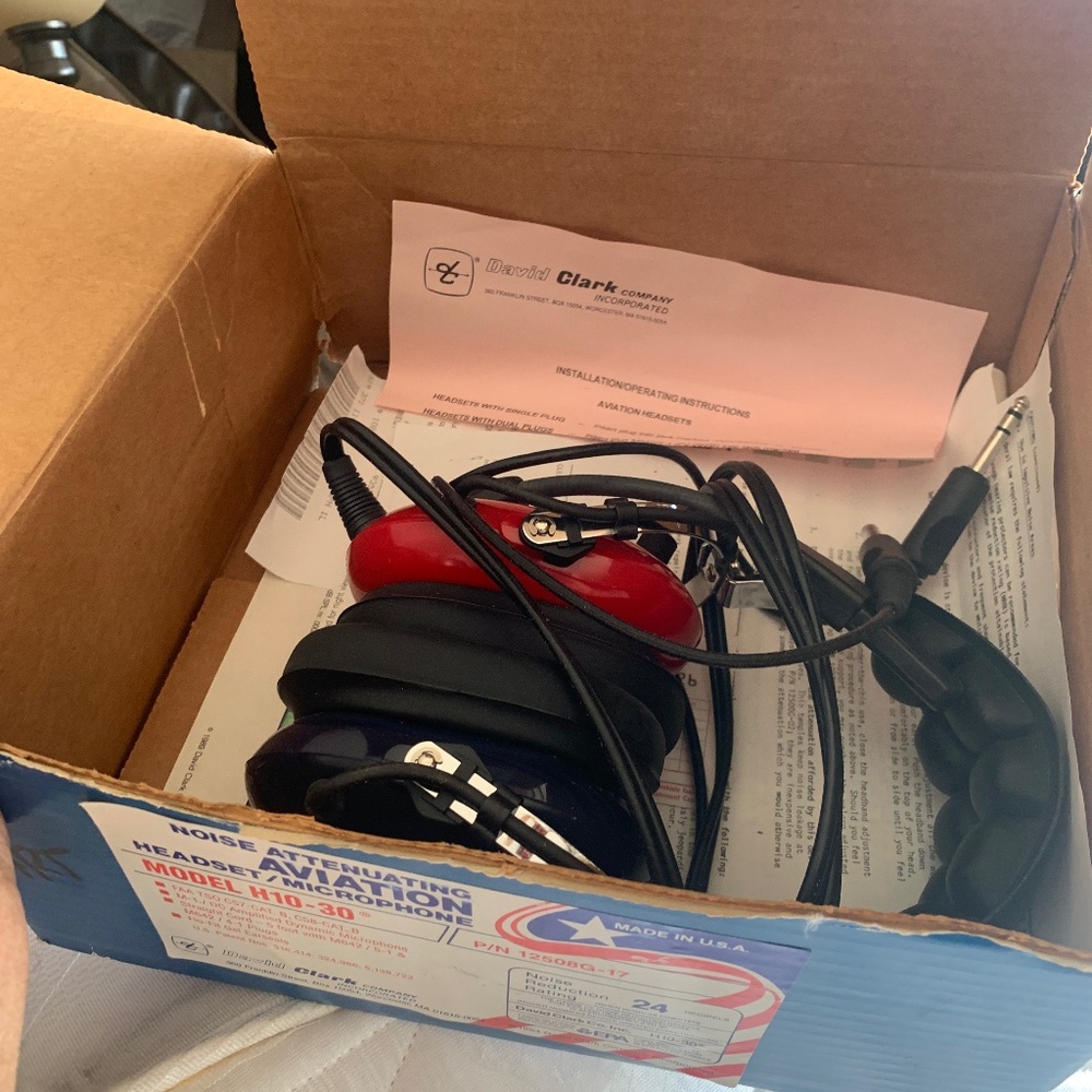 Headphone/Microphone for pilots